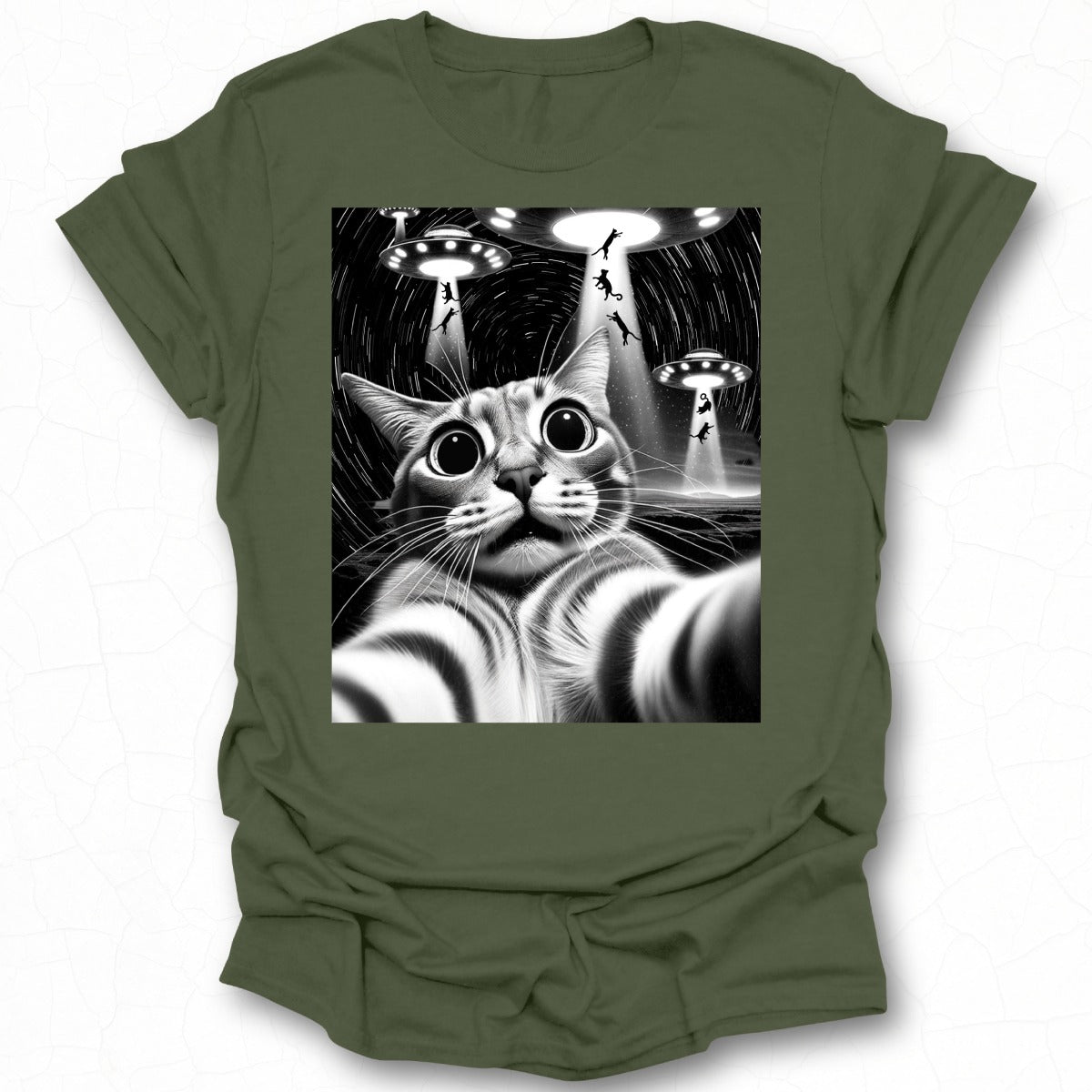 Alien Abduction Cat Selfie Funny Graphic T-shirt